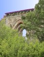 Arco triunfal (parte), Muros y Portada